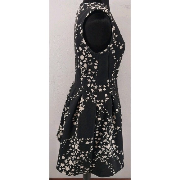 Ann Taylor Floral Stretch Black Cream A Line Skater Pleated Dress Size 6 - Picture 6 of 9